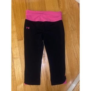 BUNDLE Under Armour Scrunched Waistband Capri